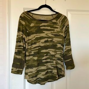 Lucky brand 3/4 sleeve camo top